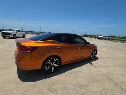 Used 2021 Nissan Sentra SR w/ SR Premium Package FWD image 7