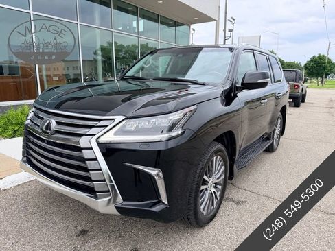 Used 2021 Lexus LX 570 4WD w/ Luxury Package image 5