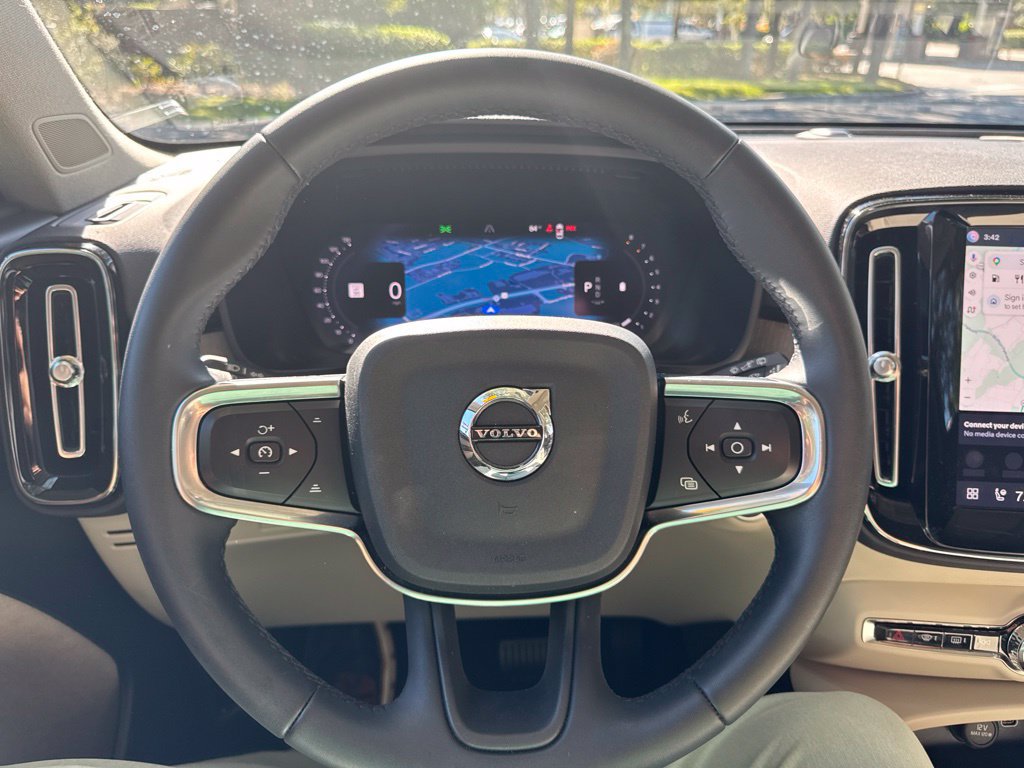 Used 2024 Volvo XC40 B5 Plus w/ Climate Package AWD/4WD image 21
