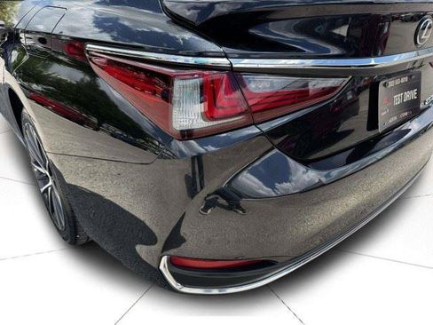 Used 2022 Lexus ES 250 w/ Premium Package AWD/4WD image 15