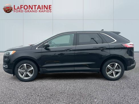 Used 2024 Ford Edge SEL w/ Convenience Package AWD/4WD image 4