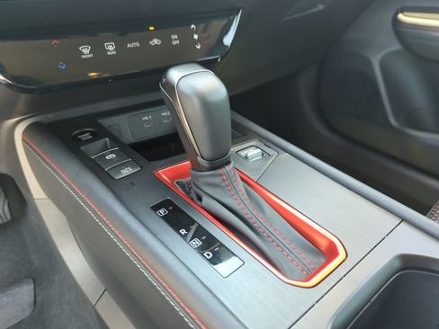 Certified 2025 Nissan Kicks SR FWD image 41