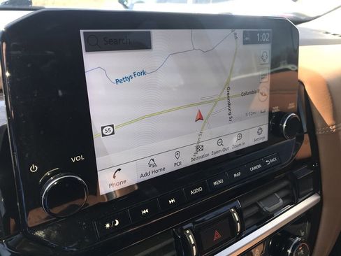 Used 2024 Nissan Pathfinder Platinum w/ Cargo Package image 17