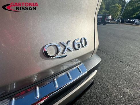 Used 2023 INFINITI QX60 Luxe w/ Performance Audio Package FWD image 43
