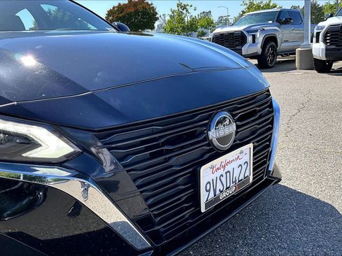 Used 2023 Nissan Altima 2.5 SV FWD image 29