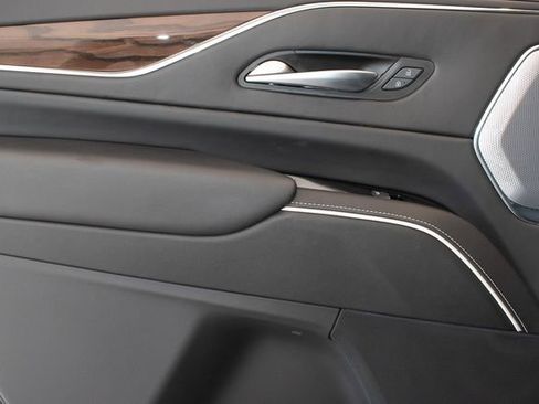 Used 2023 Cadillac Escalade Sport Platinum w/ Heavy-Duty Trailer Package AWD/4WD image 21