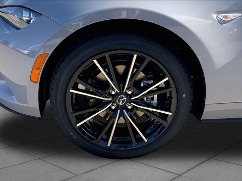 New 2026 MAZDA MX-5 Miata RF Grand Touring RWD image 11