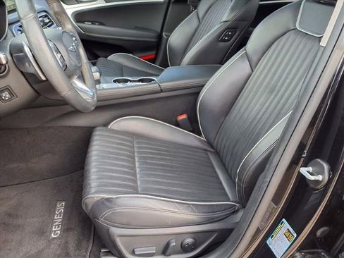 Used 2021 Genesis G70 2.0T w/ Elite Package image 10