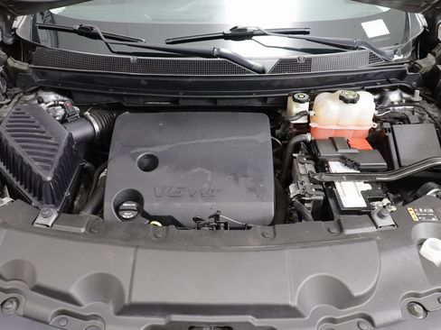 Used 2019 Chevrolet Traverse LS image 23