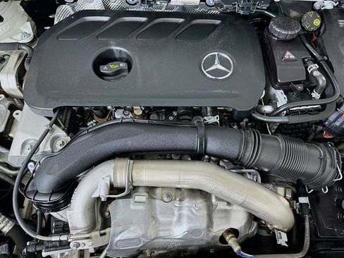 Used 2024 Mercedes-Benz GLA 250 GLA 250 image 33