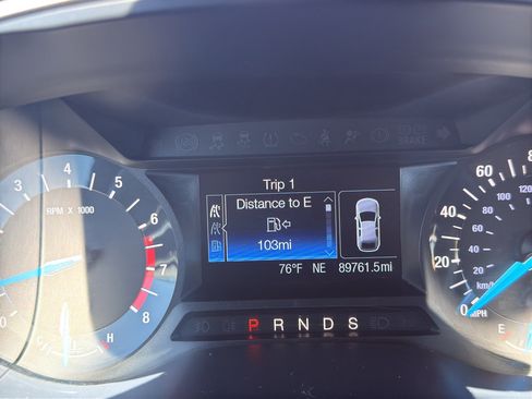 Used 2015 Ford Fusion SE w/ Equipment Group 201A FWD image 17
