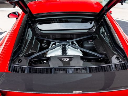 Used 2017 Audi R8 V10 w/ Carbon Exterior Package AWD/4WD image 49