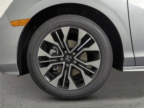 New 2026 Honda Odyssey Elite image 8