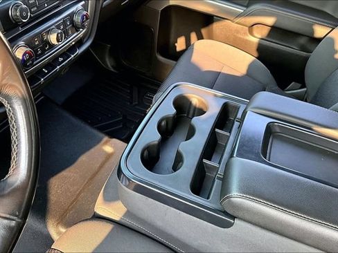 Used 2018 Chevrolet Silverado 1500 LT w/ All Star Edition AWD/4WD image 17