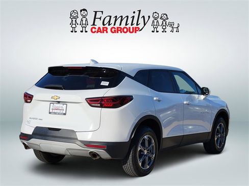 Used 2023 Chevrolet Blazer LT image 4