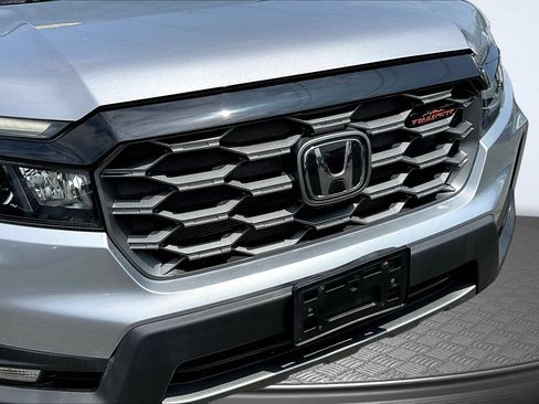 Used 2022 Honda Passport TrailSport image 32