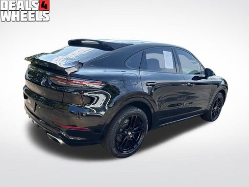 Used 2020 Porsche Cayenne AWD/4WD image 5