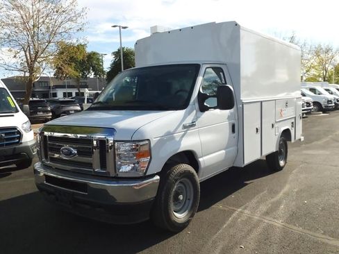 New 2025 Ford E-350 and Econoline 350 Super Duty w/ Power Equipment Group image 8