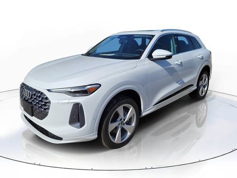 New 2026 Audi Q5 Premium AWD/4WD image 2