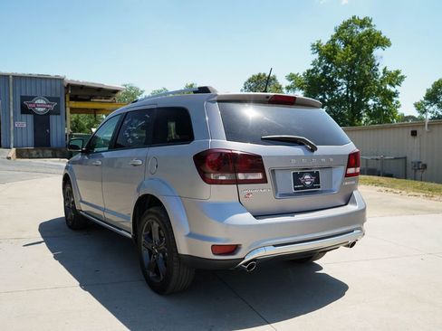 Used 2019 Dodge Journey Crossroad AWD/4WD image 4