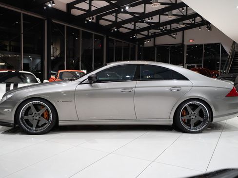 Used 2006 Mercedes-Benz CLS 55 AMG image 49
