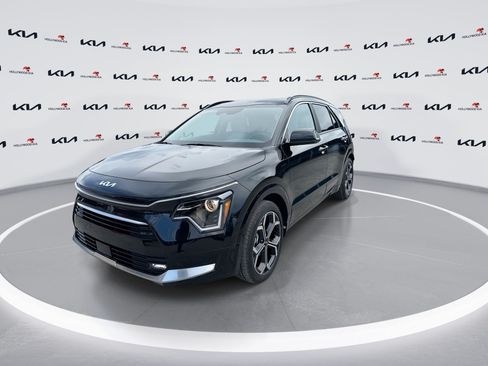 Certified 2025 Kia Niro EX Touring FWD image 4
