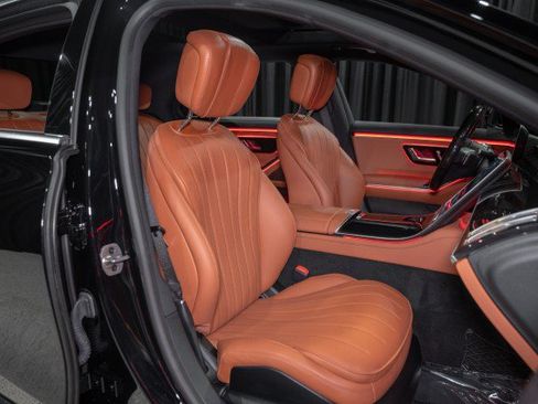 Certified 2026 Mercedes-Benz S 500 4MATIC image 12