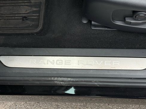 Certified 2025 Land Rover Range Rover Evoque Dynamic SE image 13