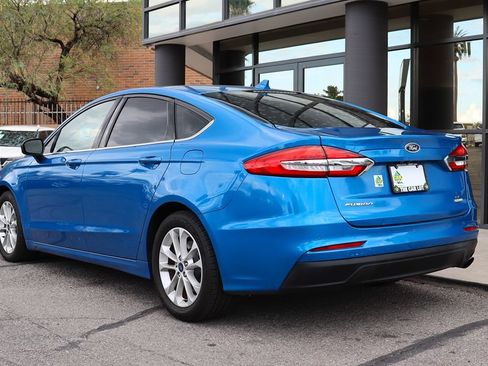 Used 2019 Ford Fusion SE FWD image 9