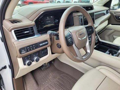 Used 2023 GMC Yukon XL Denali w/ Max Trailering Package AWD/4WD image 31