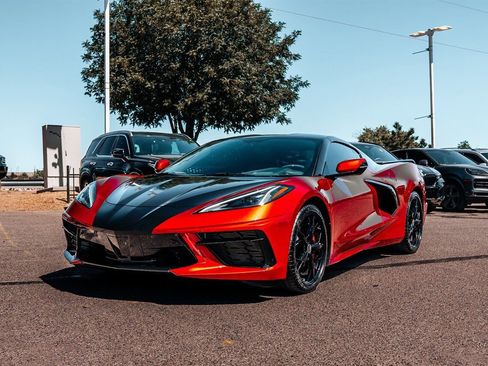 Used 2023 Chevrolet Corvette Stingray Preferred Cpe w/ 2LT RWD image 3