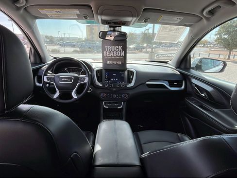 Certified 2024 GMC Terrain SLT image 25