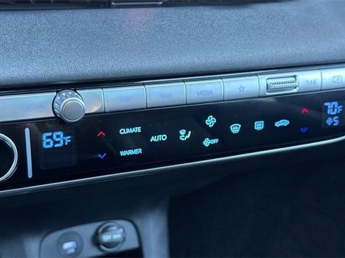 Used 2023 Hyundai Ioniq 5 Limited image 28