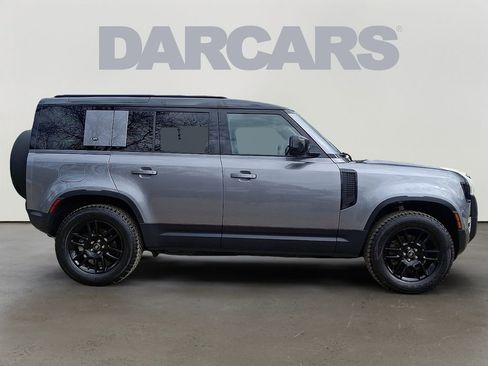 Used 2022 Land Rover Defender 110 S AWD/4WD image 7