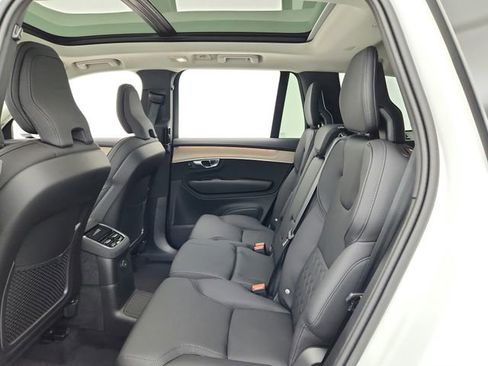 New 2025 Volvo XC90 T8 Plus w/ Protection Package Premier image 32