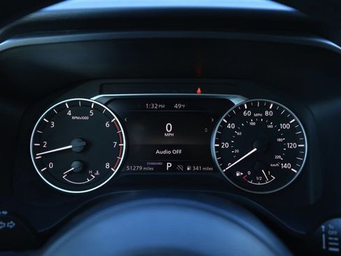 Used 2024 Nissan Rogue SV image 12