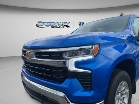 Used 2025 Chevrolet Silverado 1500 LT image 11