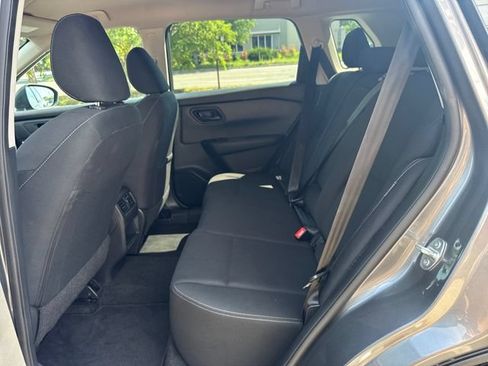 Used 2024 Nissan Rogue S AWD/4WD image 26