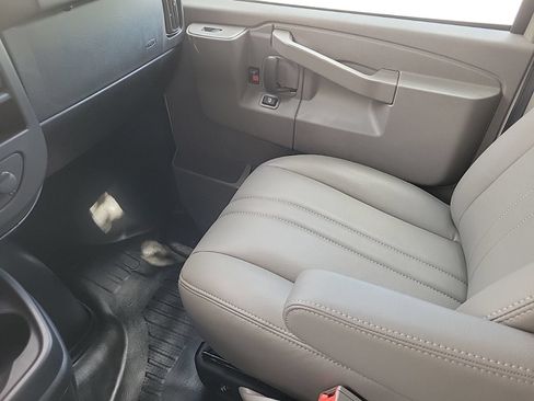 New 2025 GMC Savana 2500 Extended w/ Driver Convenience Package RWD image 16
