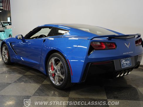 Used 2014 Chevrolet Corvette Stingray Coupe w/ 2LT Preferred Equipment Group RWD image 10