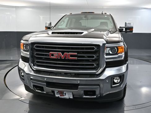 Used 2018 GMC Sierra 3500 SLT w/ Duramax Plus Package image 12