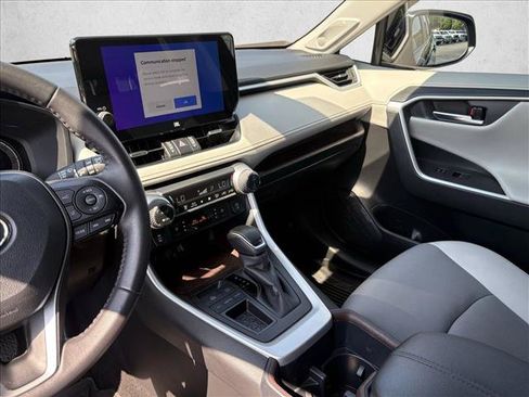 Used 2025 Toyota RAV4 Limited FWD image 15