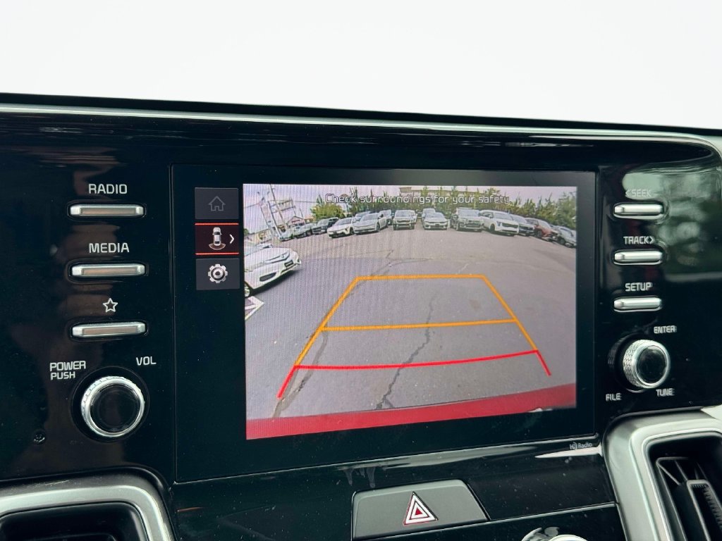 Certified 2023 Kia Sorento LX AWD/4WD image 30