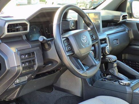 Used 2025 Toyota Tacoma SR5 image 10