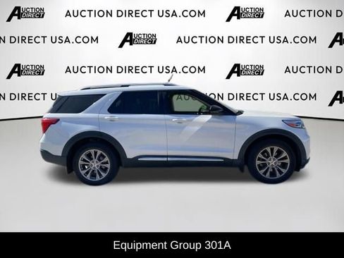 Used 2021 Ford Explorer Limited w/ Equipment Group 301A image 3