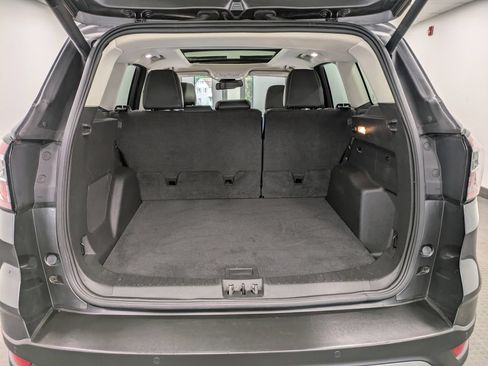 Used 2018 Ford Escape Titanium w/ Ford Safe & Smart Package AWD/4WD image 25