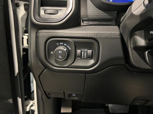 Used 2023 RAM 2500 Limited image 15