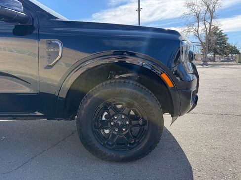 Used 2025 Ford Ranger Lariat w/ Black Appearance Package image 4