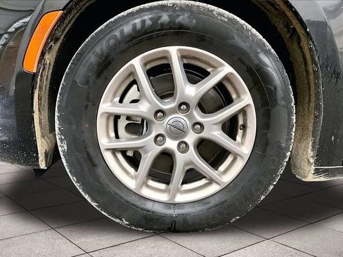 Used 2022 Chrysler Pacifica Touring-L FWD image 8