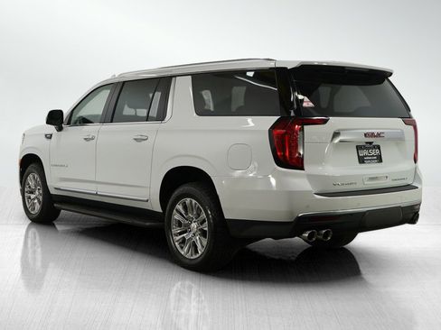Used 2022 GMC Yukon XL Denali image 3
